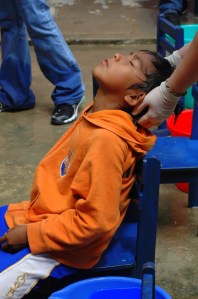 Peru Missions '09 - rinsing